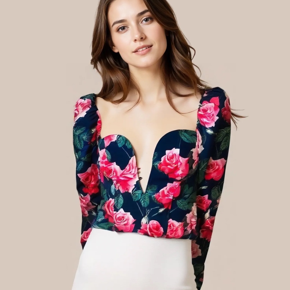 Prettylittlething Floral Rose Long Sleeve Crop Top Size 4